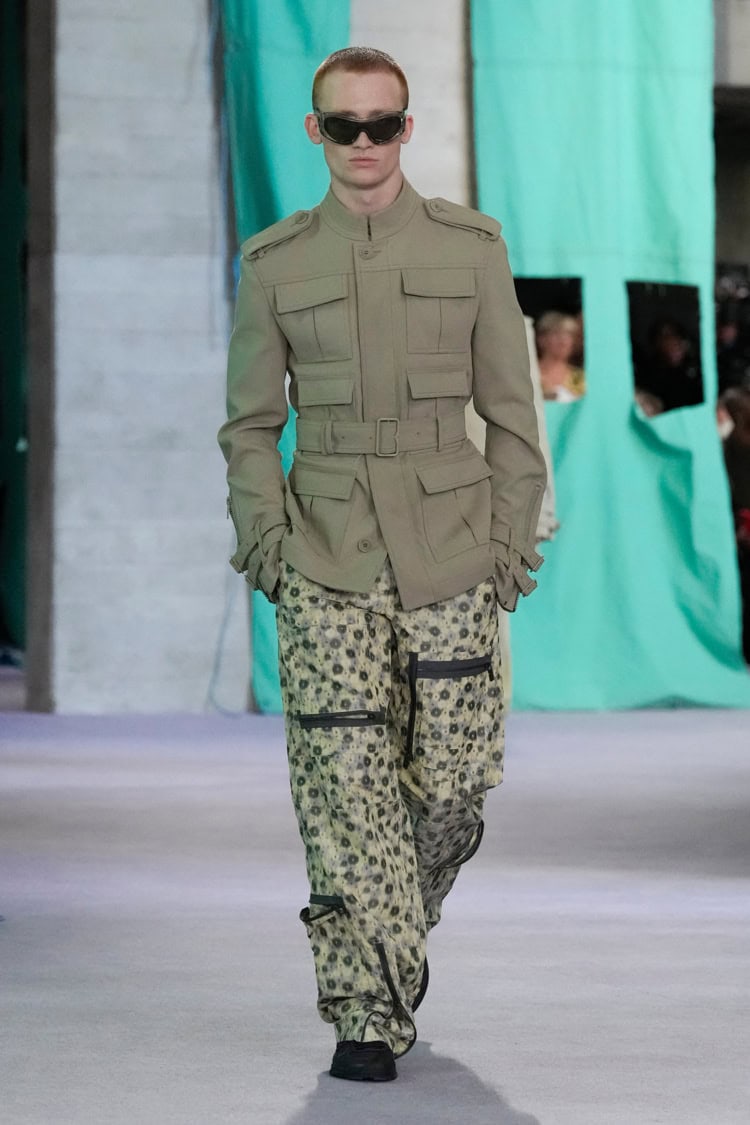 BURBERRY 2025 SPRING SUMMER_029