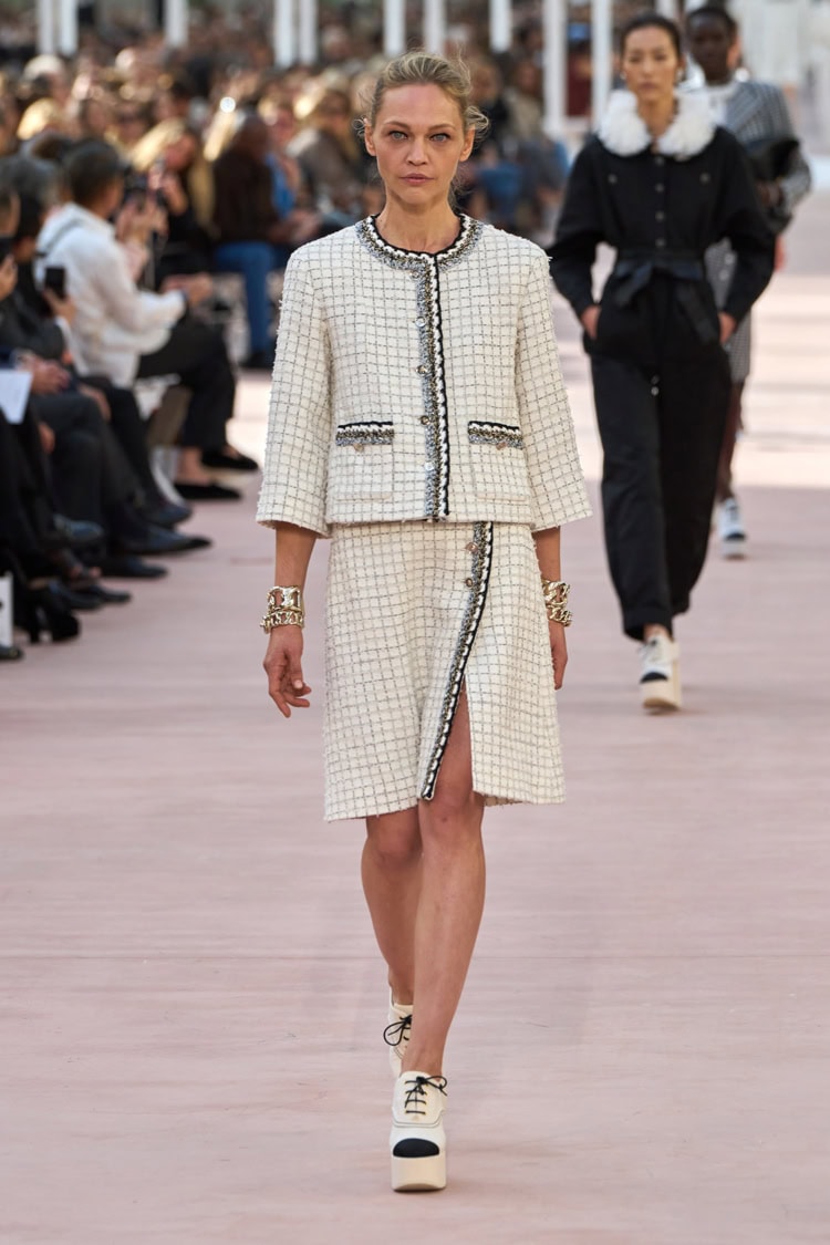 CHANEL 2025 SPRING SUMMER_004