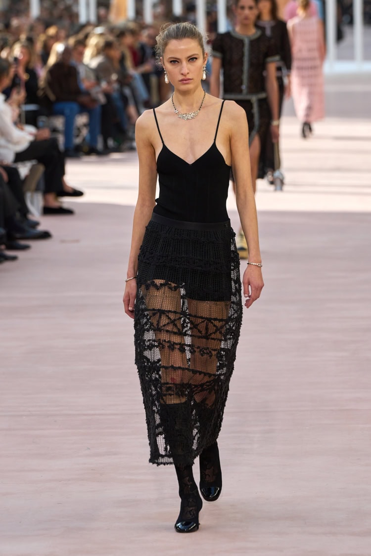 CHANEL 2025 SPRING SUMMER_046