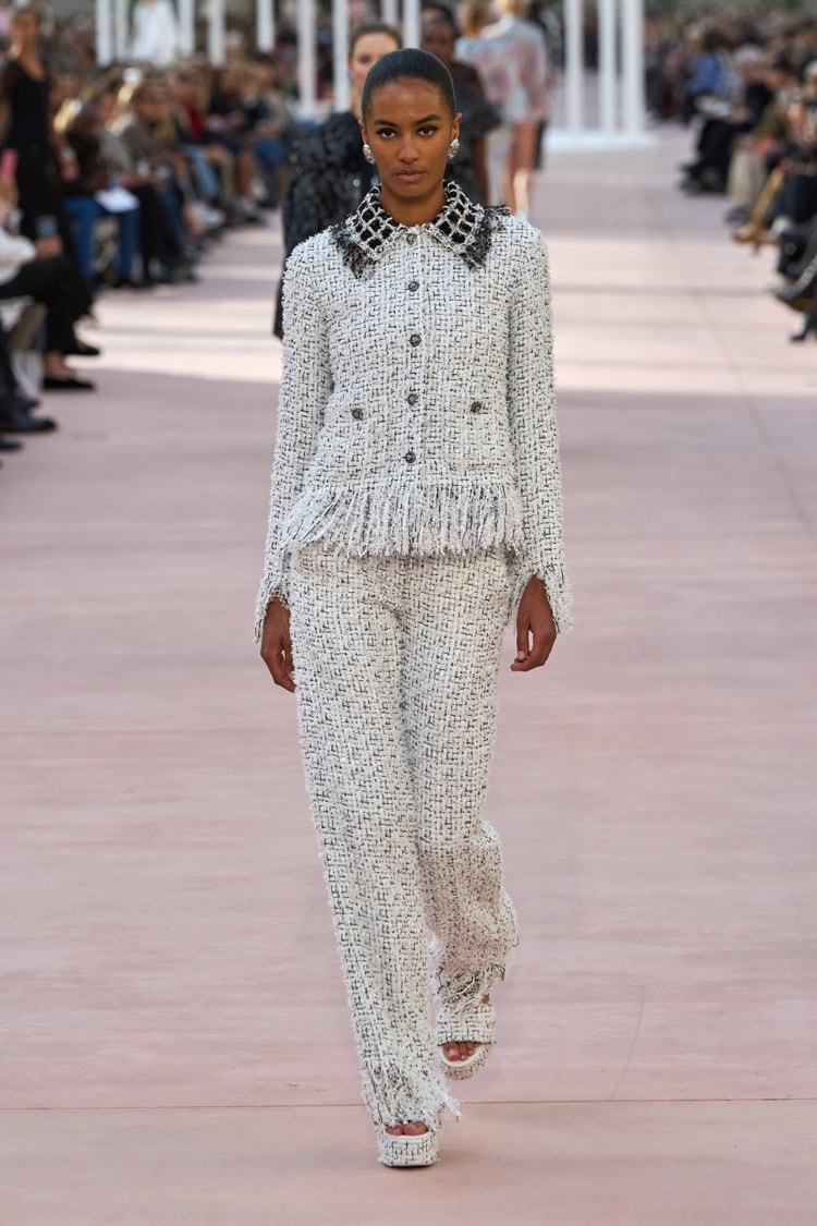 CHANEL 2025 SPRING SUMMER_059