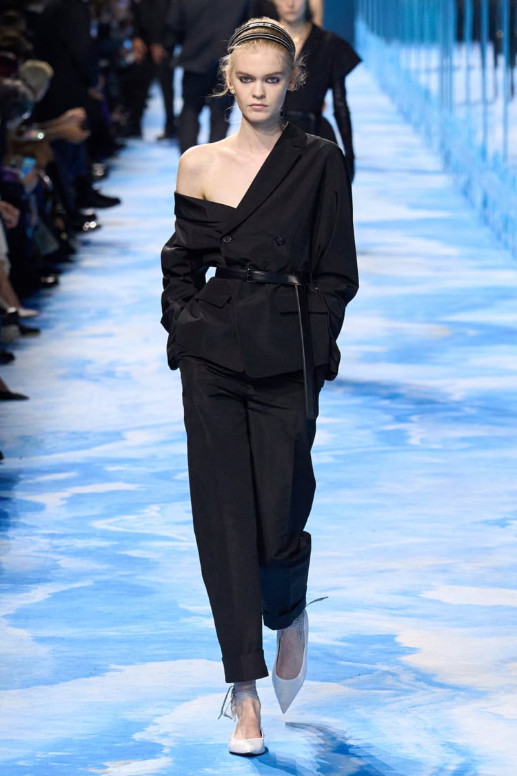 DIOR 2025 SPRING SUMMER_005