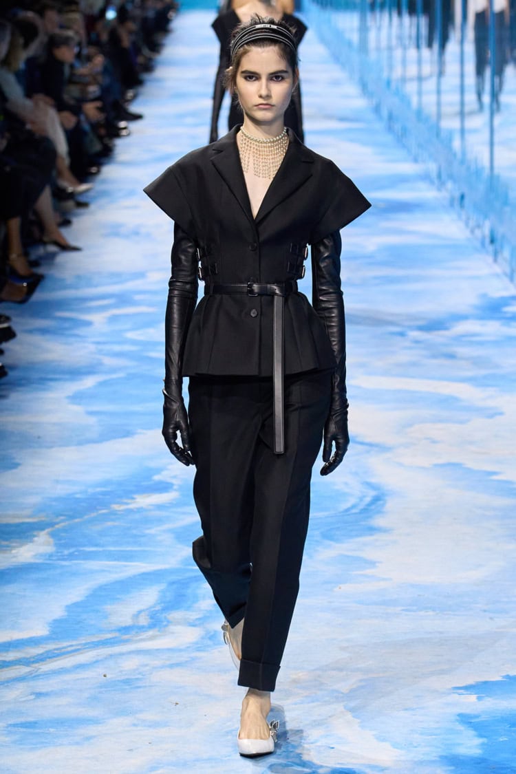 DIOR 2025 SPRING SUMMER_017