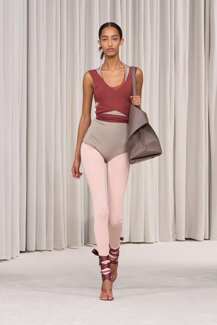 FERRAGAMO 2025 SPRING SUMMER_002