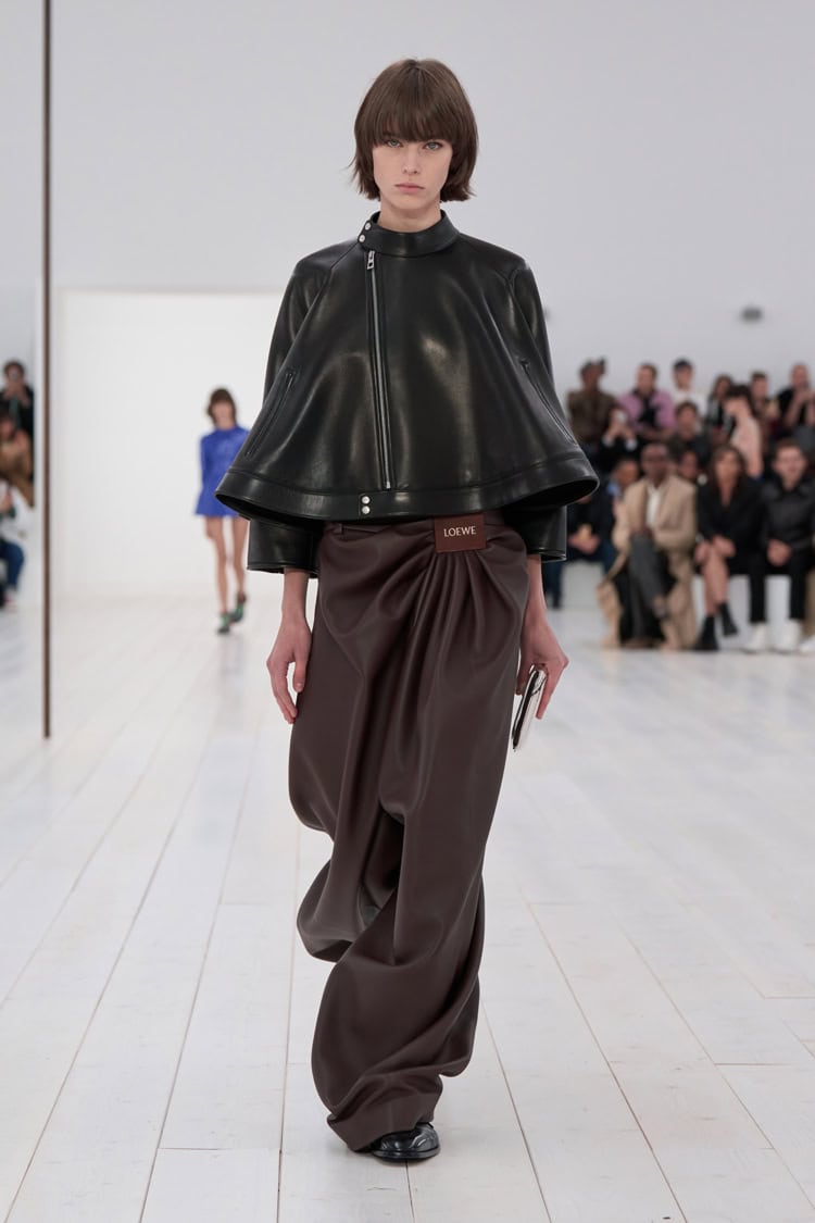 LOEWE 2025 SPRING SUMMER_004