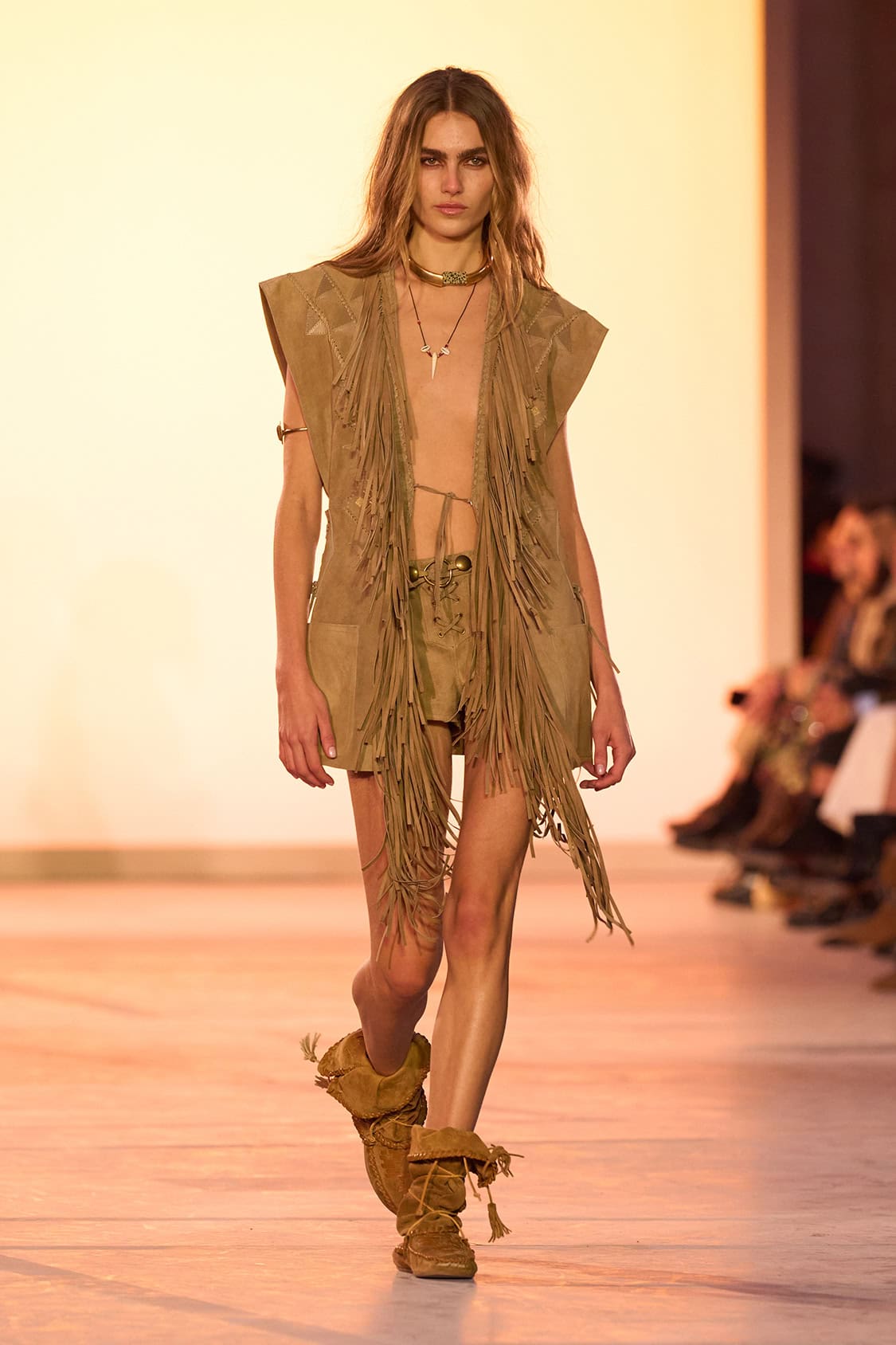 ISABEL MARANT 2025 SPRING SUMMER_001｜ISABEL MARANT（イザベル