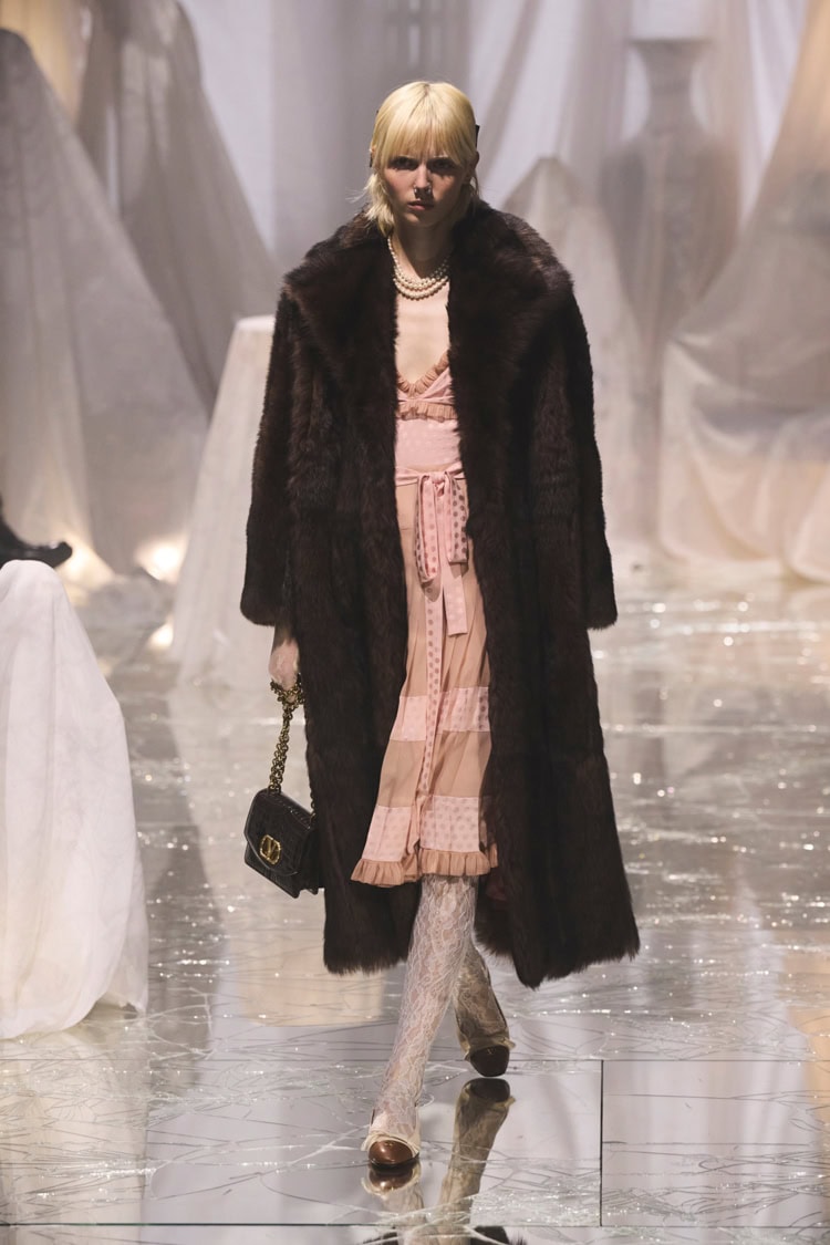 VALENTINO 2025 SPRING SUMMER_031