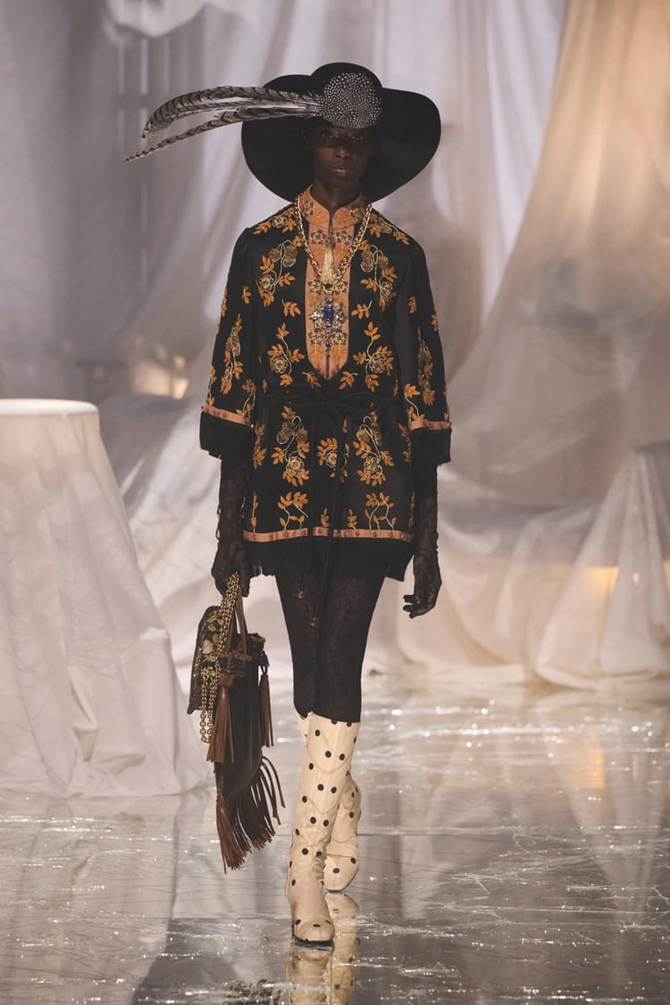 VALENTINO 2025 SPRING SUMMER_014