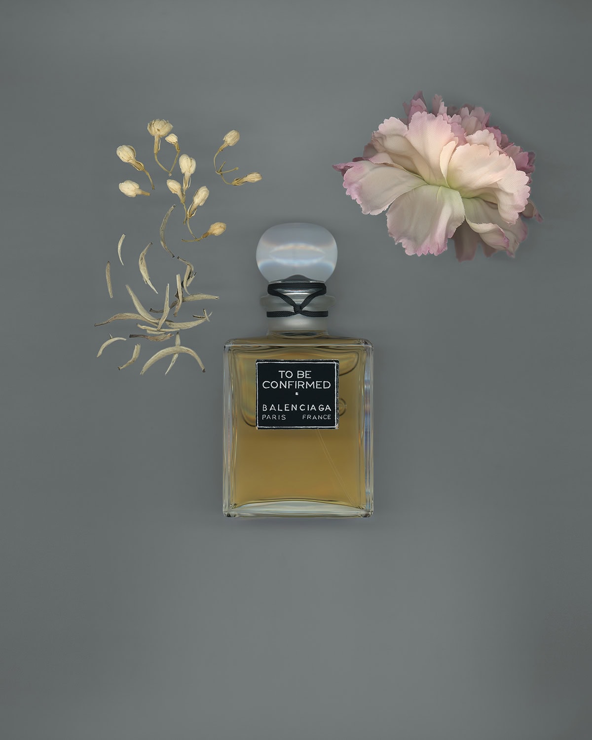 香水〈トゥービーコンファームド パルファム〉100mL ¥46,090※予定価格（バレンシアガ／バレンシアガ クライアントサービス）