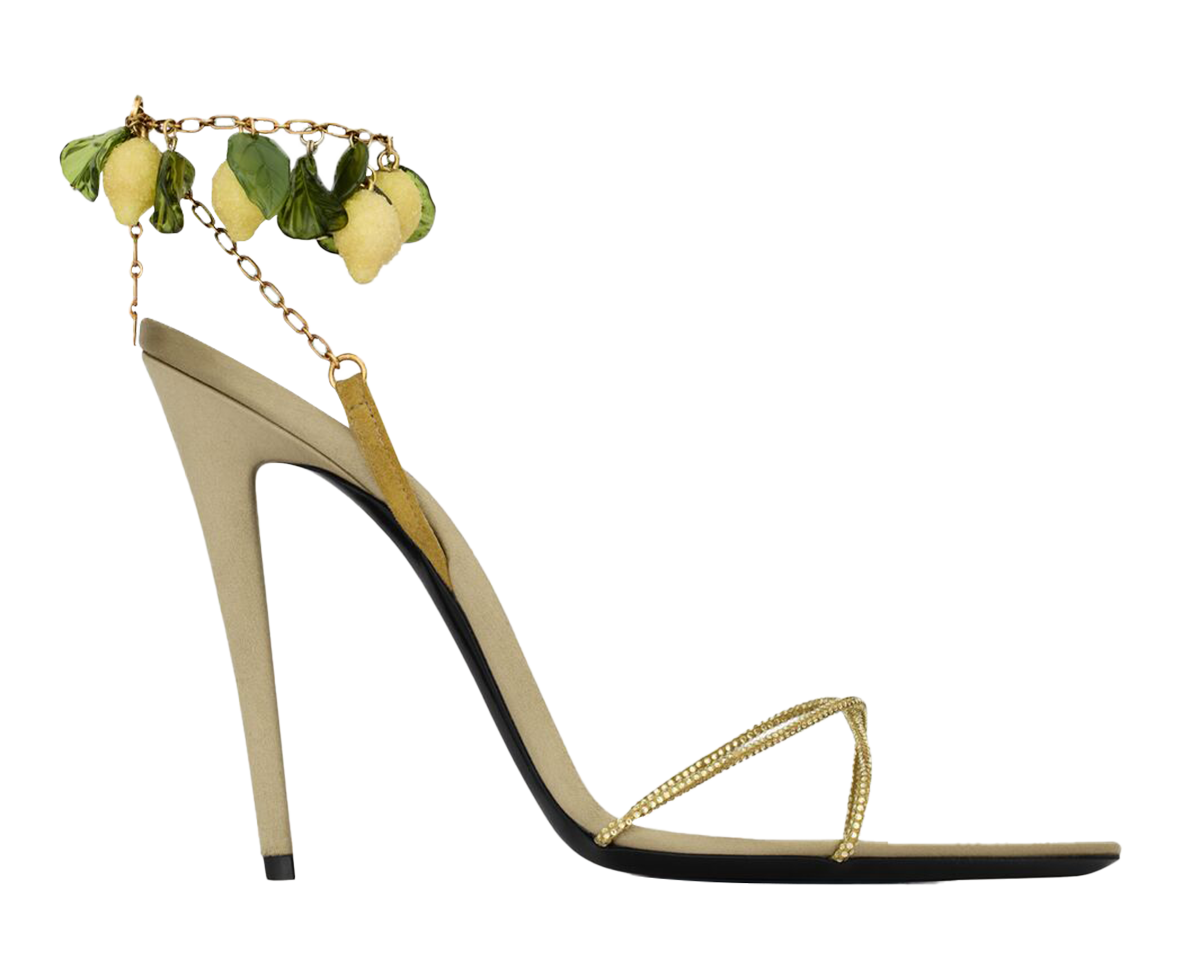 サンダル〈モン・シェリ〉［ヒール11㎝］¥396,000（サンローラン バイ アンソニー・ヴァカレロ／サンローラン クライアントサービス）