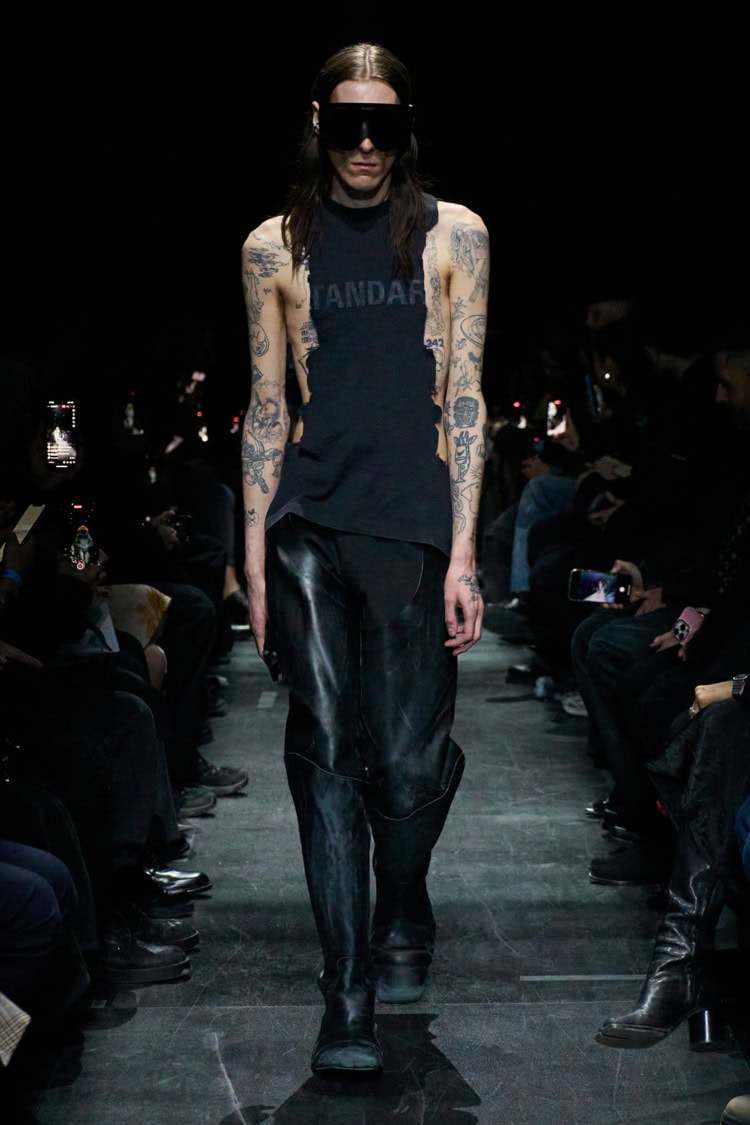 BALENCIAGA 2025-26 AUTUMN WINTER_037