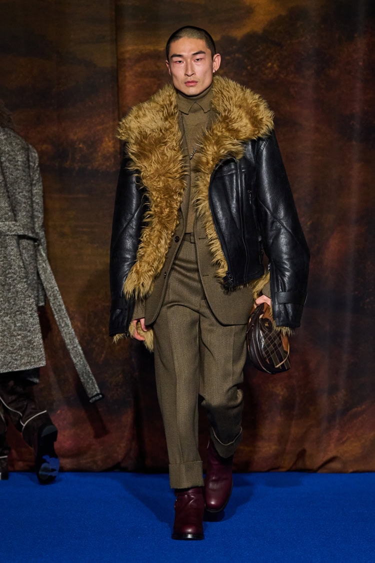 BURBERRY 2025-26 AUTUMN WINTER_037
