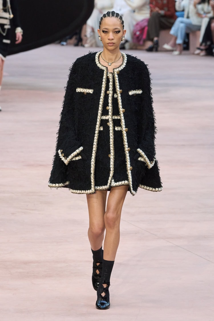 CHANEL 2025-26 AUTUMN WINTER_027