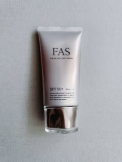 FAS ザ ブラック デイ クリーム［医薬部外品］SPF50+/PA++++ 40g ¥6,600