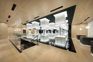 SHISEIDO THE STORE 住所：東京都中央区銀座7-8-10 定休日：不定休 営業時間：10:00-20:00