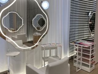サービスを受けられるのは、SHISEIDO THE STORE3Fのヘアメイクアップサロン。