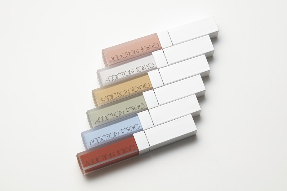 上から：スキンリフレクト カラーコレクター 001 Bare Peach、002 Solid White、003 Soft Yellow、004 Calm Mint、005 Baby Blue、006 Warm Orange 各¥3,850（全てアディクション ビューティ・3月7日発売）