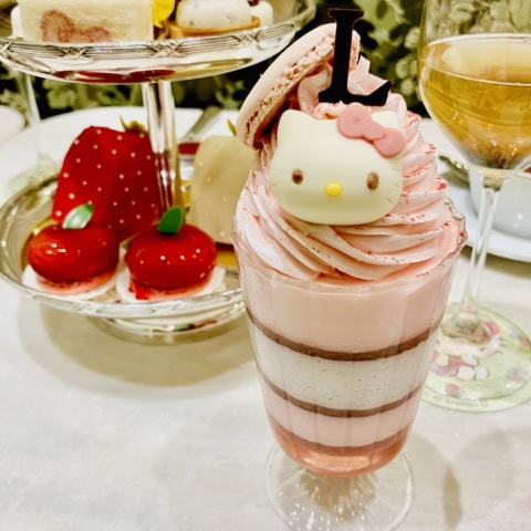 【GWに行きたいスポット＠東京 vol.3】ラデュレ 日比谷店で楽しむハローキティ アフタヌーンティー