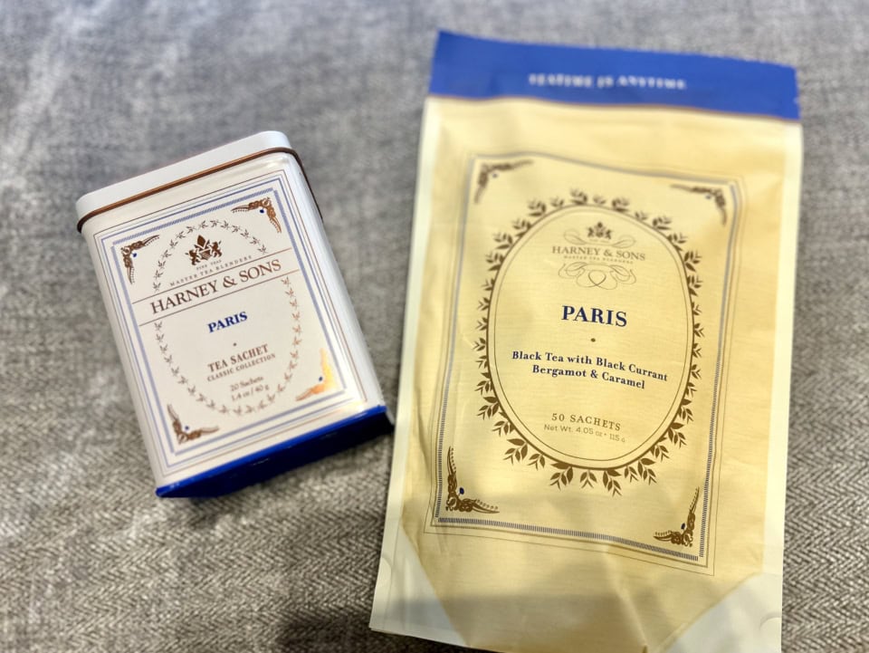 【Harney & Sonsの紅茶】代表フレーバーのひとつ「Paris」。大好きなあまり、シカゴから日本へ本格的に帰国するタイミングで、自分用にサシェ（三角ティーバッグ）50個入り（約22ドル＝約3,300円）を買いました。