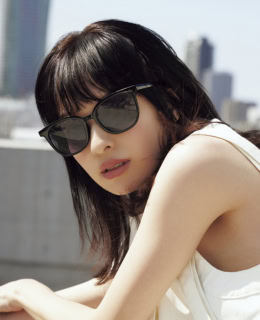 ベスト¥30,800、パンツ¥33,000（共にサージ／全てショールーム セッション）