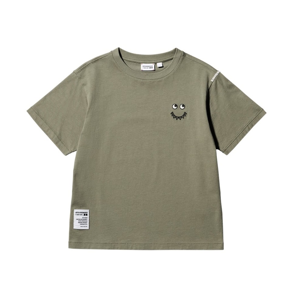 ユニクロ×ANYA HINDMARCHの最強コラボが再び! 2025年夏コレクション「T-SHIRT SHOP」