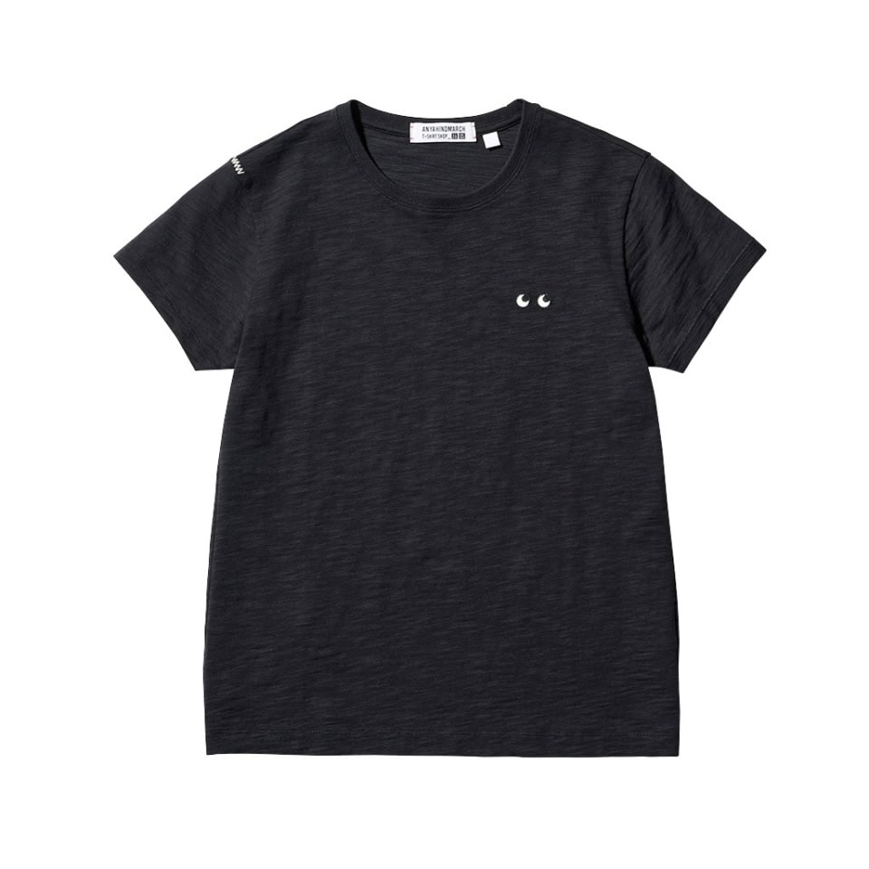 ユニクロ×ANYA HINDMARCHの最強コラボが再び！ 2025年夏コレクション「T-SHIRT SHOP」