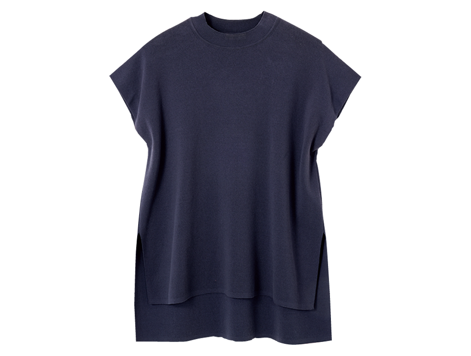 こなれ感たっぷり。ニットTシャツ¥39,600