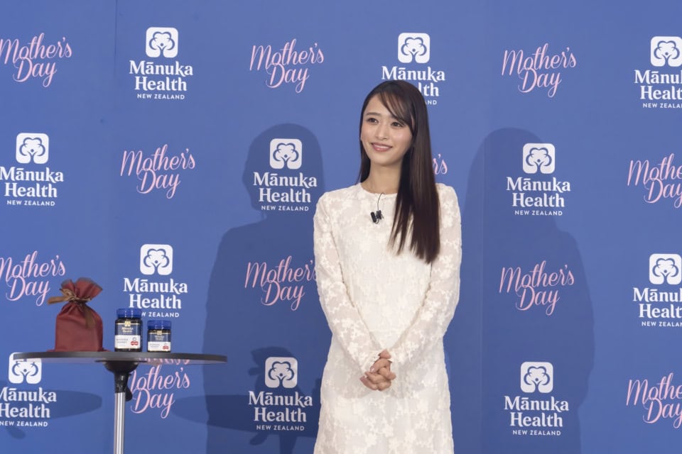 近藤千尋、「マヌカハニーは母として健康でいるために大事なもの」