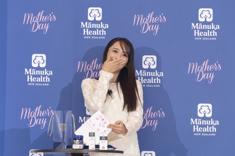 近藤千尋、「マヌカハニーは母として健康でいるために大事なもの」