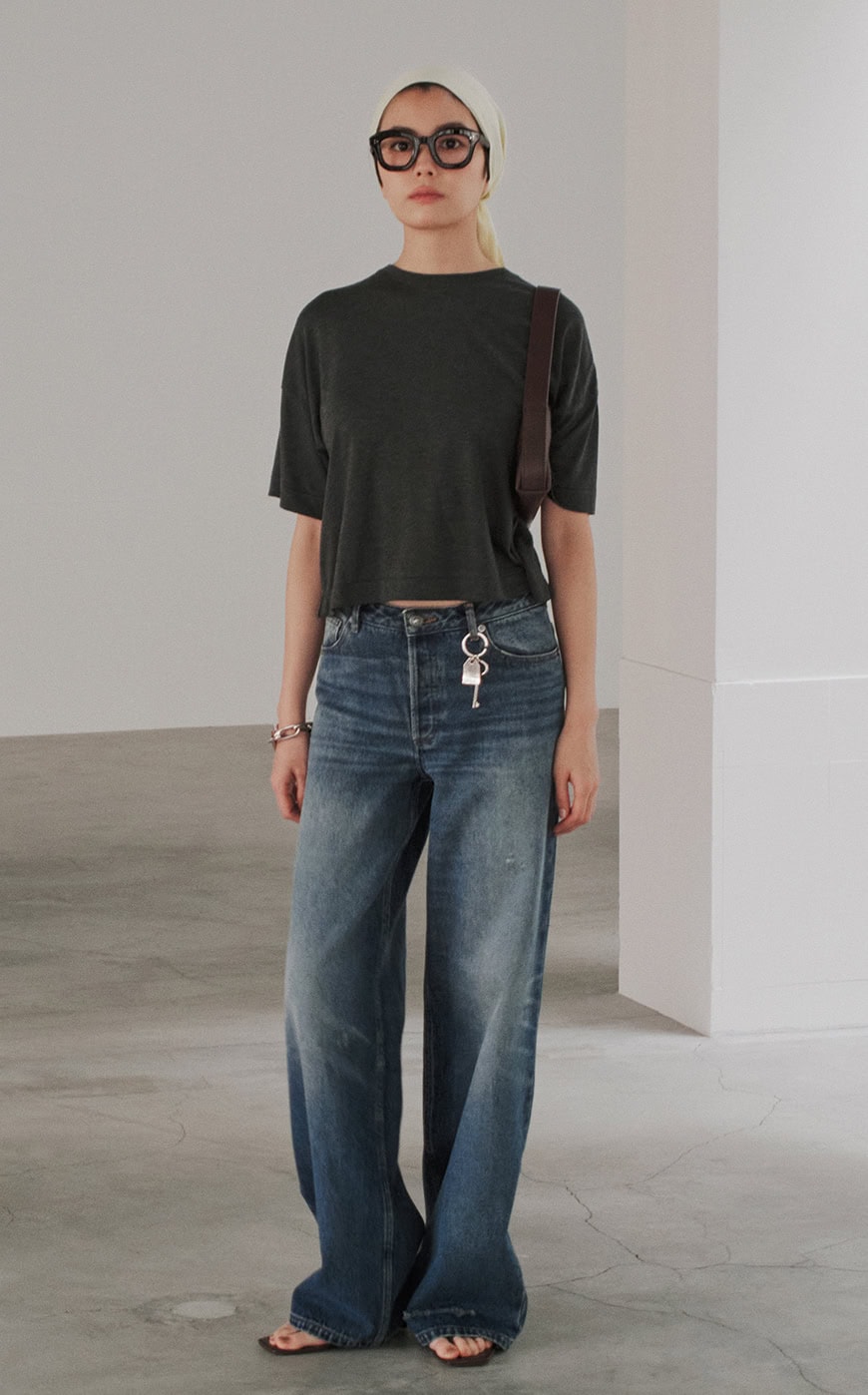シンプル派の最終形!オトナミューズが考える知的な【Tシャツ・デニム・シャツ】最新ルック3選