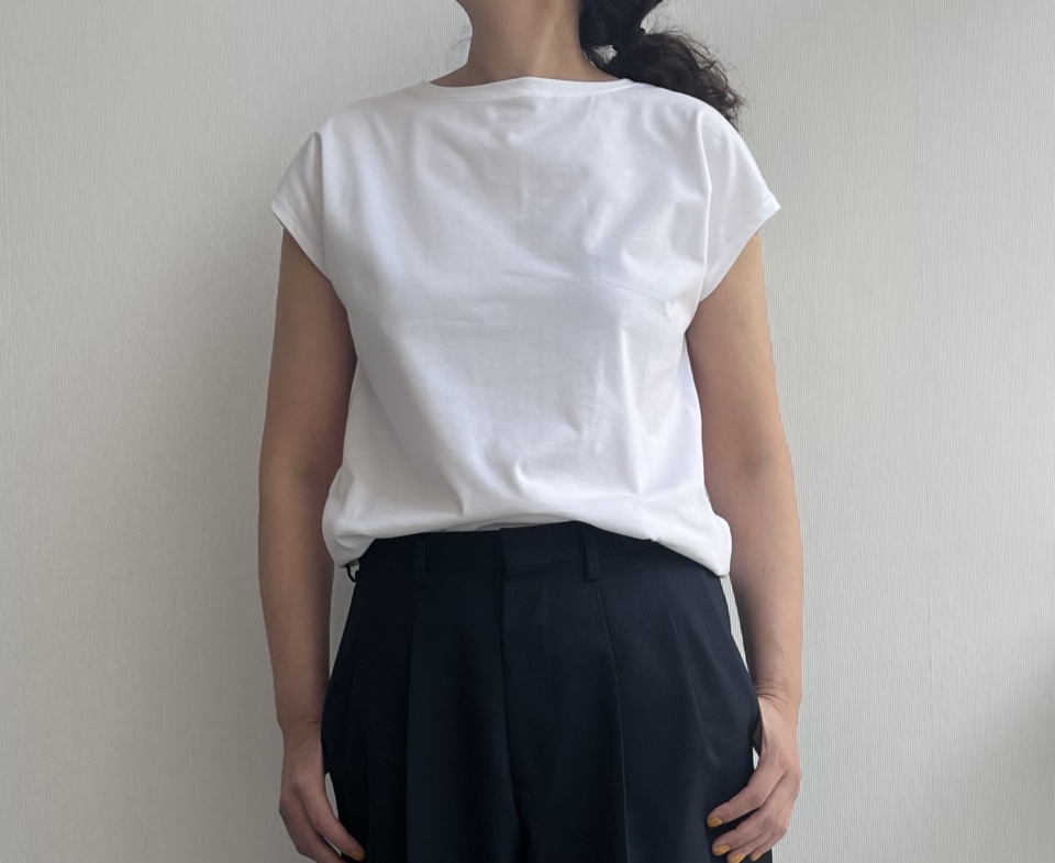 【無印良品】のTシャツ全8モデルを40代ライターが試着&徹底解説【すべて2,990円以下】