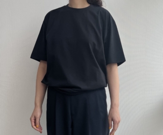 天竺編みクルーネック半袖Tシャツ￥990（無印良品）