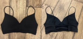 【UNDERSON UNDERSON（アンダーソンアンダーソンフロントのカットが美しいので、シアーなトップスと合わせるのがオススメです！ バックスタイルも抜かりなくデザインしているのもさすがです♡