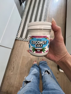日本でも売ってほしい、お気に入りのココナッツヨーグルト。