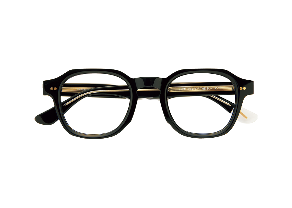 メガネ¥28,600（ウェイティング フォー ザ サン／カリン）