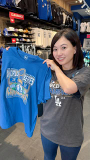 ワールドシリーズ優勝記念Tシャツはこちら。