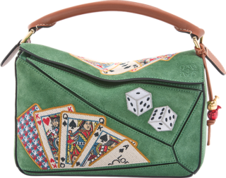 バッグ＜パズル10 SS18ランウェイ リエディション＞［H16.5×W24×D10.5cm］¥902,000（ロエベ／ロエベ ジャパン クライアントサービス）