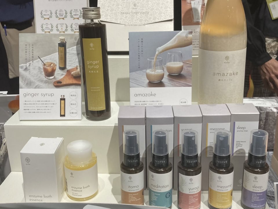 【ナチュコスの祭典・ラキャルプフェス2025】に美容通注目の全68ブランドが集結!「ウカ」「リファ」「カヒ」などの新作を試しまくってきました!