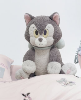 ©︎Disney Minnie フィガロお昼寝クッション ¥9,790