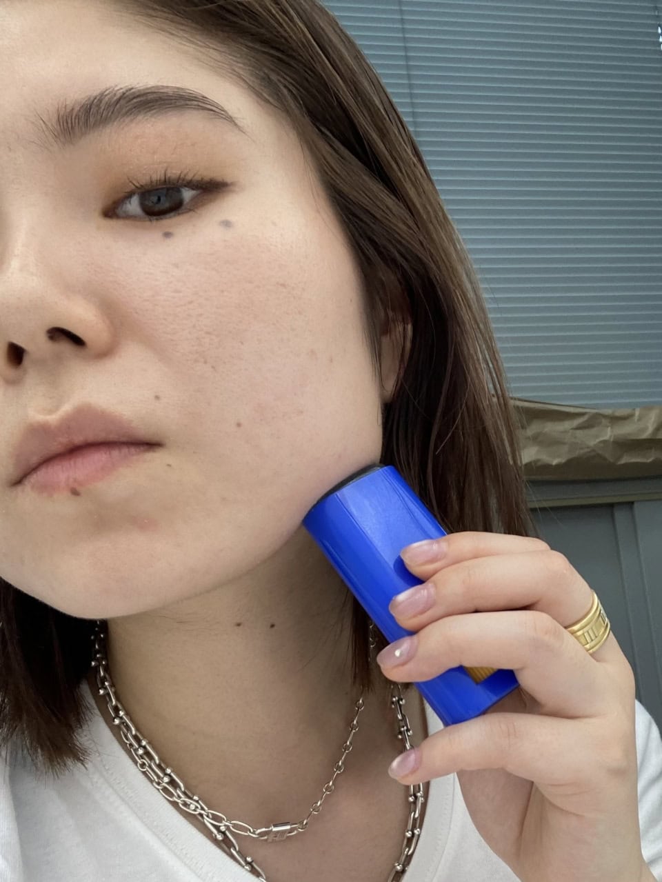 持ち運びに便利！メイク直しにオススメ【ファンデの上からも使える日やけ止め3選】お試しレポート