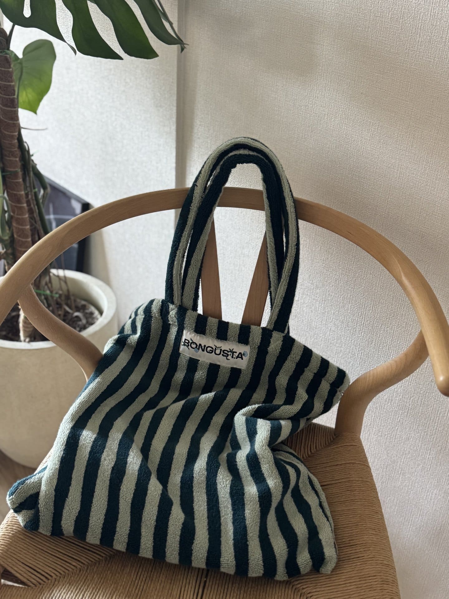 BONGUSTA トートバッグは約￥6,500で購入