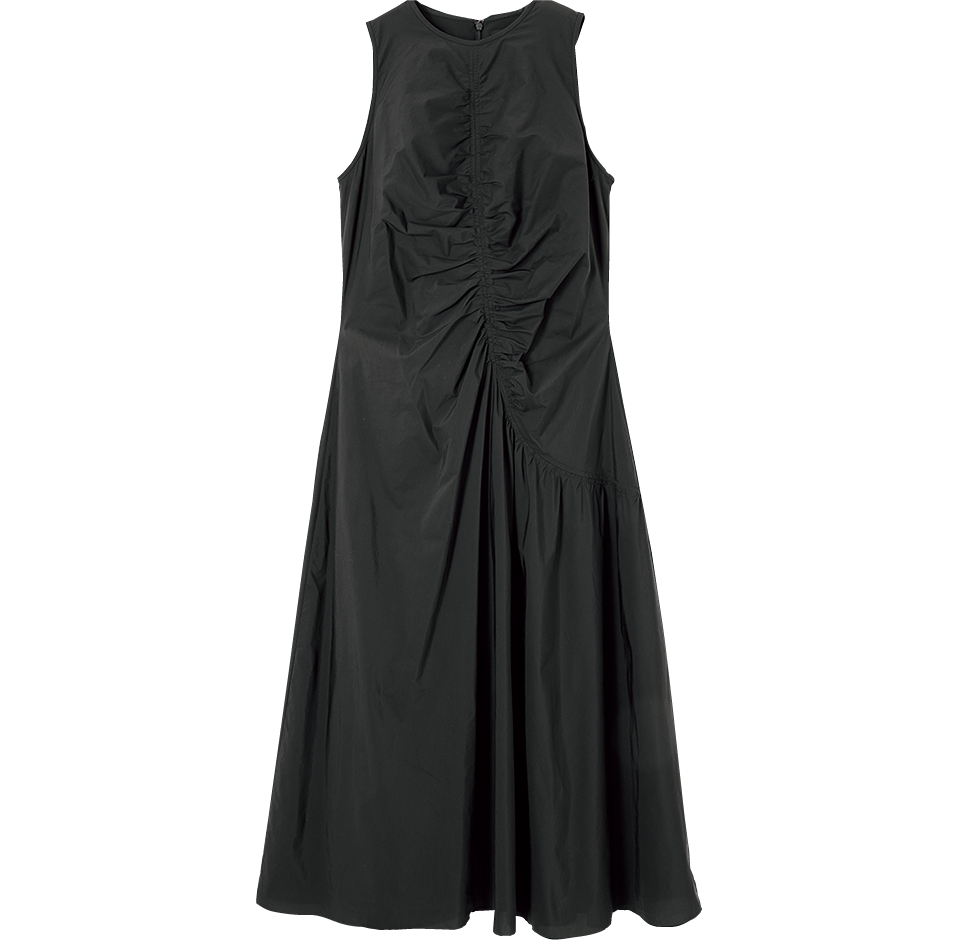 実はドレスも狙い目。ドレス¥46,200（セオリー／リンク・セオリー・ジャパン）