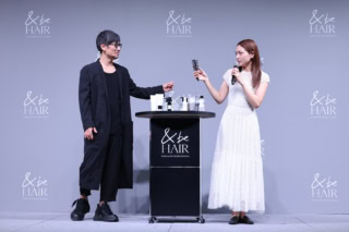 「ジャンボコームは2個持っていて、お風呂の中と外に置いている」と川口春奈さん。