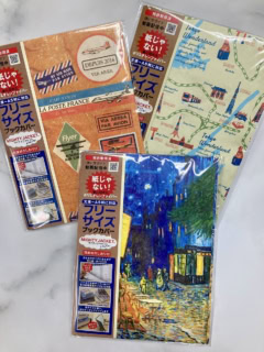 厳選して3つ購入。文庫本や参考書などに使っていて便利で可愛い！