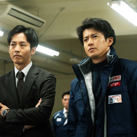 内部の再現度がすごいらしい。小栗旬主演映画『フロントライン』で「情報の精査」の大切さを再確認しよう