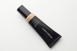 ティンティド モイスチャライザー ブラード マット 45mL SPF30・PA＋＋＋ 全3色 ¥6,820（ローラ メルシエ ジャパン・6月6日発売）