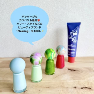 NAIL POLISH 13mL ¥2,800、L’Apprenti Sorcier Hand +Nail Balm 50mL ¥3,900（Pleasing）