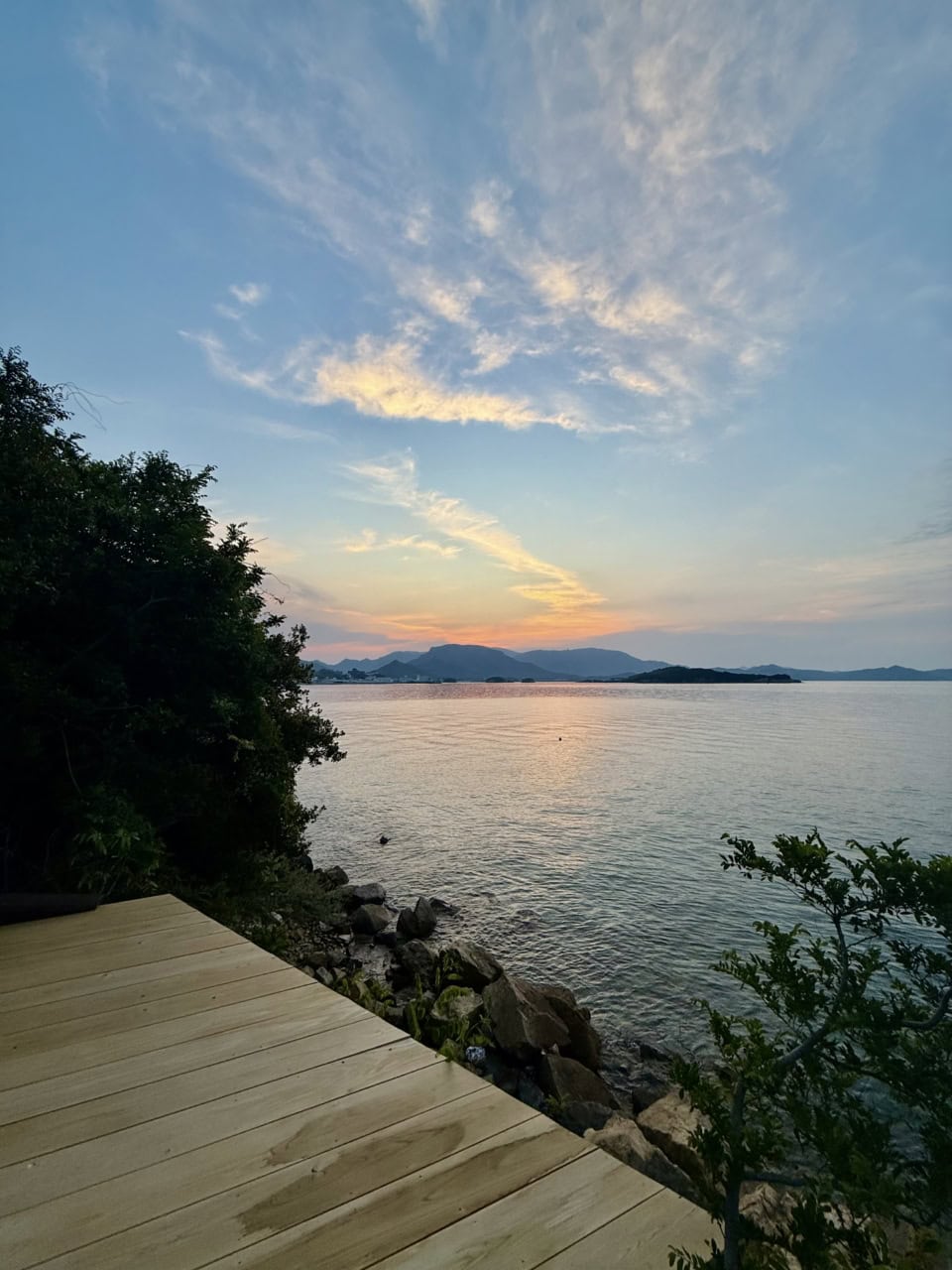 小豆島「千年オリーブテラス for your wellness」で見られるサンライズ