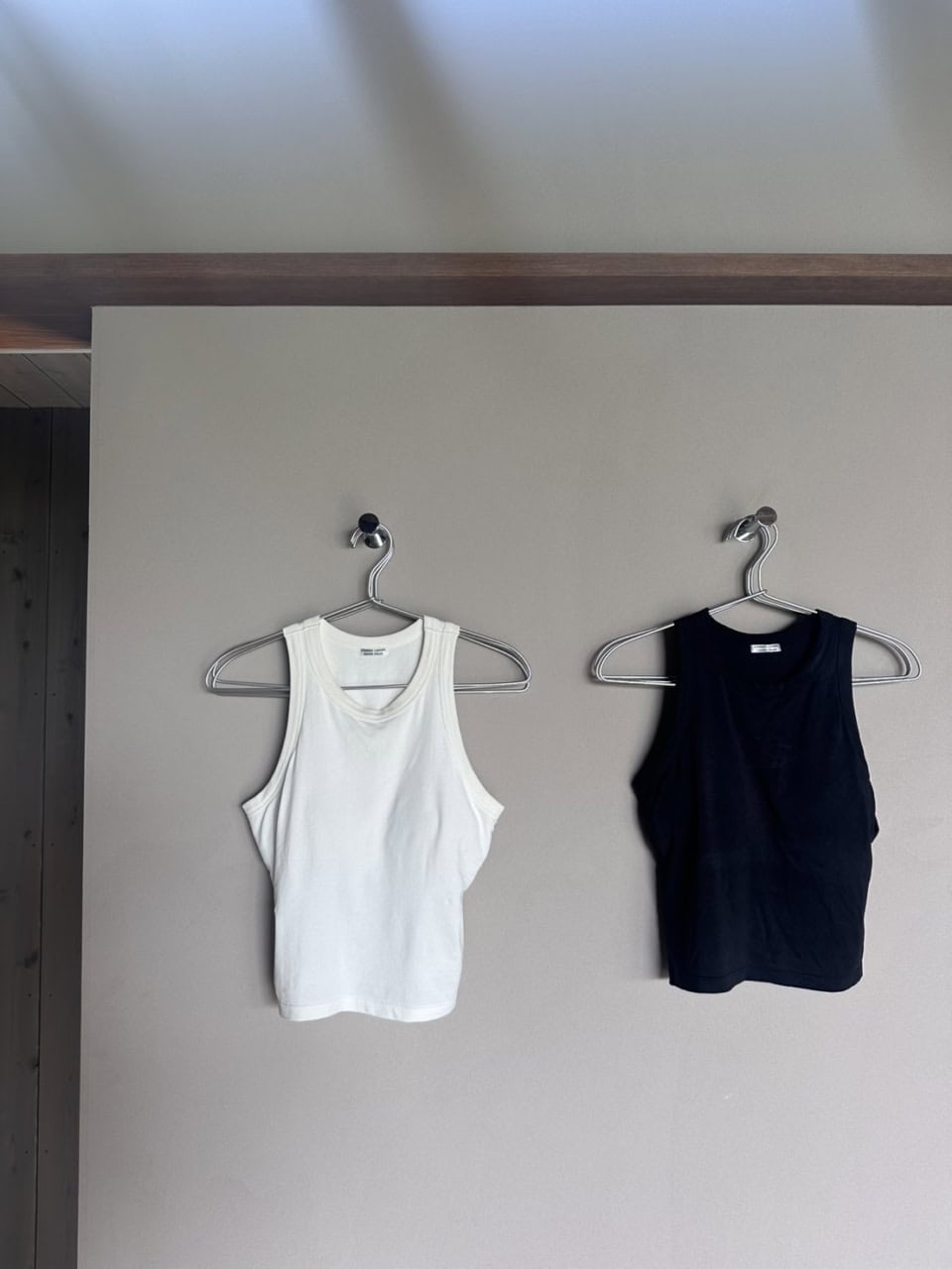 大草直子さん×UNDERSON UNDERSONのアメスリカップインタンクは2色買い