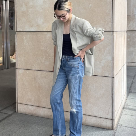 【40代スナップ】ラフなヴィンテージルックは「グルカサンダル」でほどよく引き締め！｜長峰由莉さん