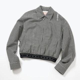 今季のコレクションで見つけて、居ても立っても居られないくらい欲しくなったMARNIのギンガムジャケット。同柄のパンツは、メンズのシルエットが素敵で購入。10年先も絶対に着る！